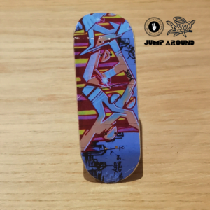 Jump Around fingerboard Don Dato Edition 2023 fingerboard.dk fingarsketaeboard shop fingerskate (11) Jump Around fingerboard Don Dato Edition 2023 fingerboard.dk fingarsketaeboard shop fingerskate (11)